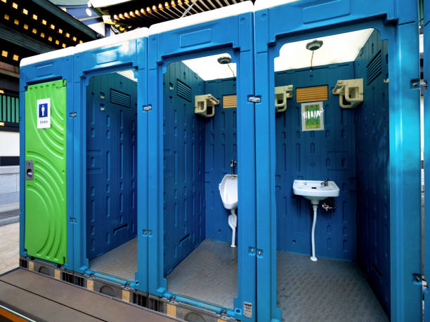 Best Portable restroom trailer rental  in Westchester, FL